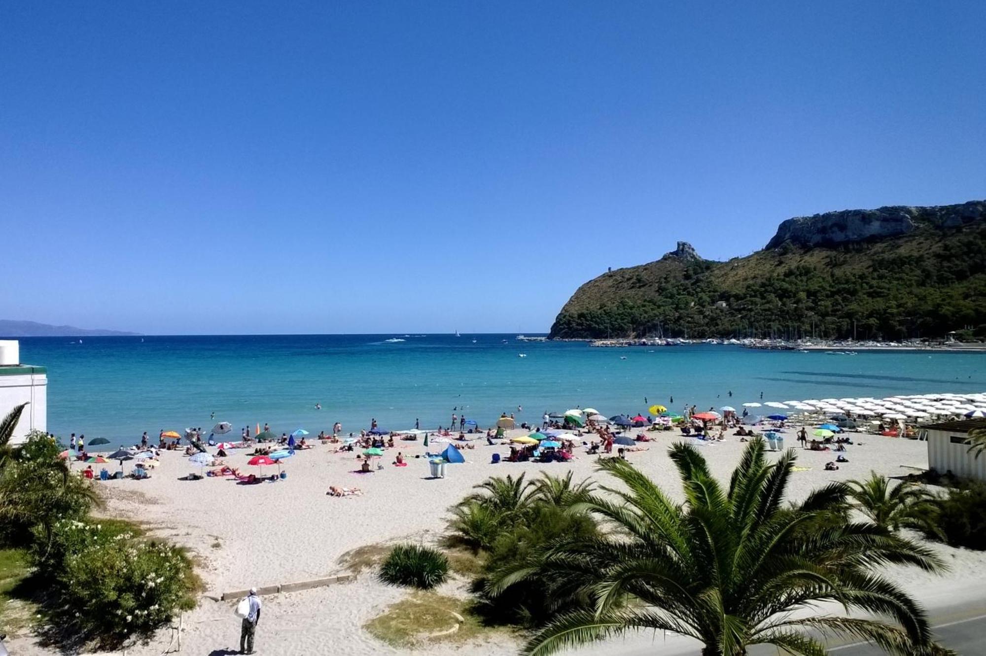 Sunshine Apartment - Appartamento Vicino Al Mare, Cagliari, Sardinia Bagian luar foto