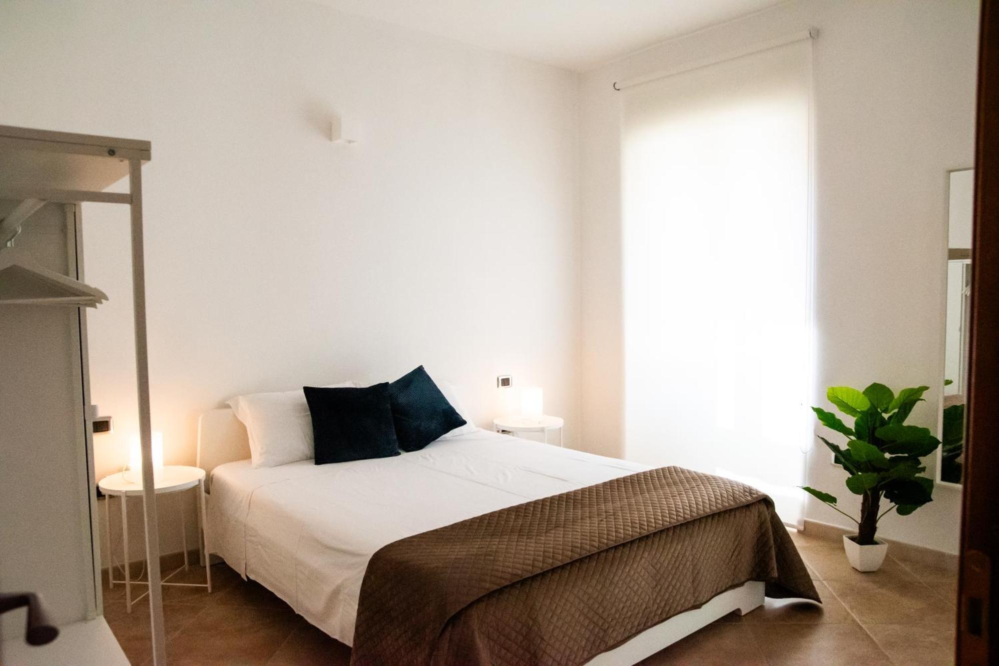 Sunshine Apartment - Appartamento Vicino Al Mare, Cagliari, Sardinia Bagian luar foto
