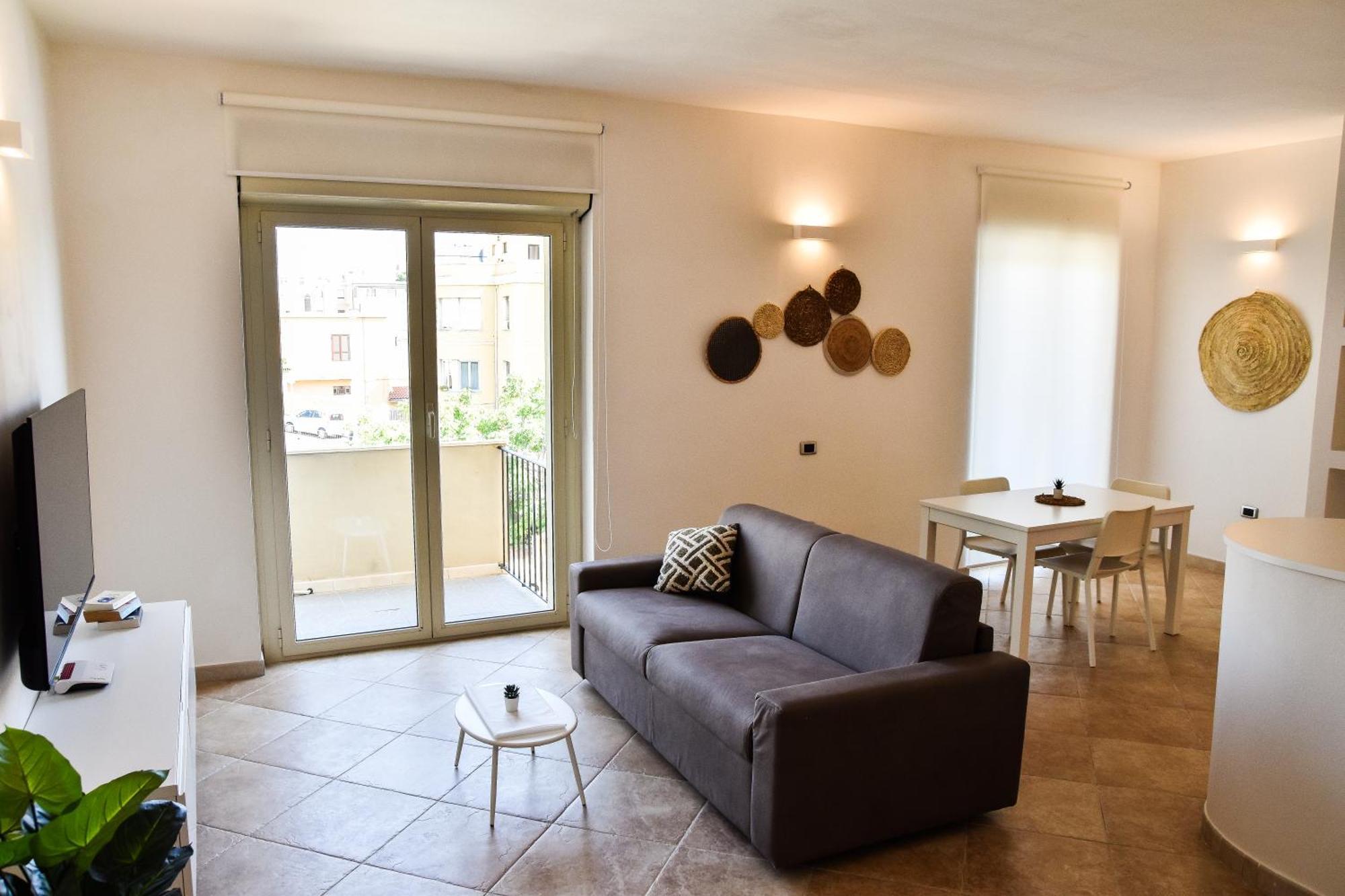 Sunshine Apartment - Appartamento Vicino Al Mare, Cagliari, Sardinia Bagian luar foto